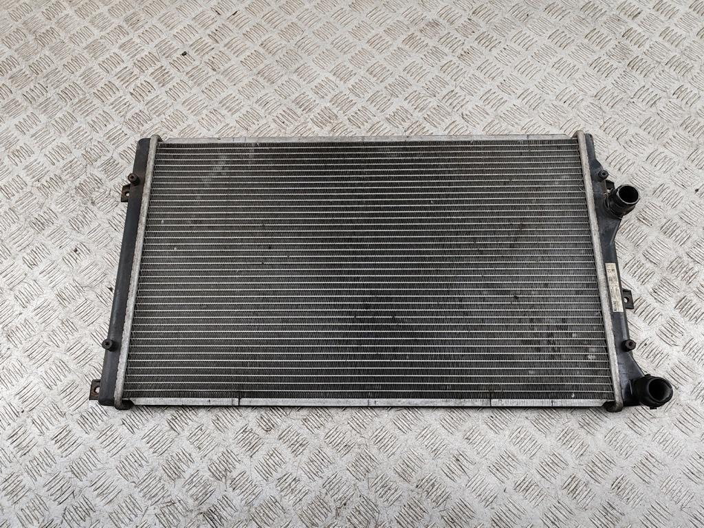 радиатор охлаждения Skoda Octavia mk2 (A5 1Z) 2008, 1.9 л., дизель, МКПП, серый, хетчбэк 5 дв., NISSENS - фото №1