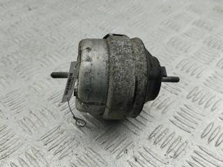 подушка крепления двигателя Volkswagen Passat B5 1997, 1.8 л., бензин, МКПП, синий, универсал, 8D0199379J