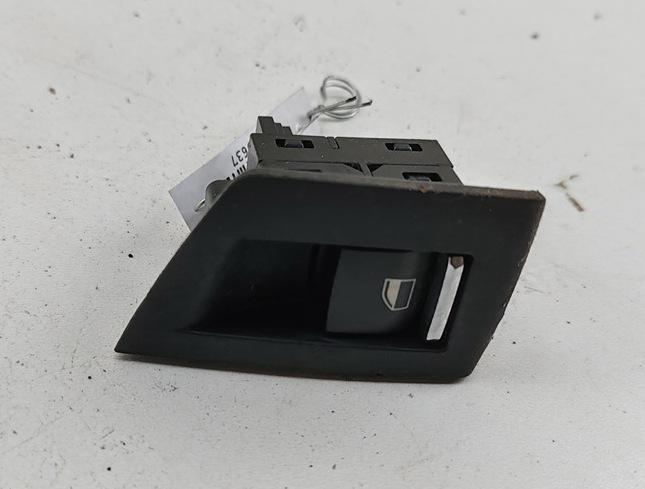кнопка стеклоподъемника переднего правого BMW 5 серия F07/F10/F11 2011, 3.0 л., дизель, АКПП, серый, универсал, 916352701 - фото №1