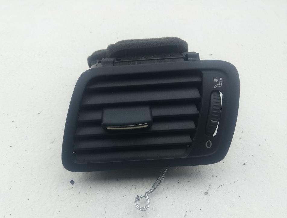 дефлектор обдува салона Volkswagen Passat B6 2008, 2.0 л., дизель, АКПП, чёрный, универсал, 3C1819701