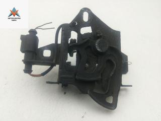 замок капота Volkswagen Passat B5 [рестайлинг] 2000, 1.9 л., дизель, АКПП, чёрный, седан, 3B0823509