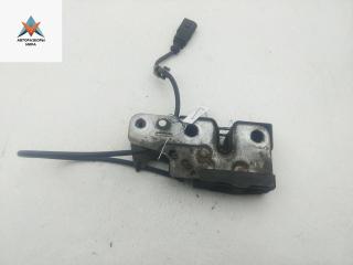 замок капота Volkswagen Passat B6 2008, 2.0 л., дизель, МКПП, чёрный, универсал, 3C1823187