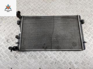 радиатор охлаждения Volkswagen Golf 4 поколение 1998, 1.6 л., бензин, АКПП, серый, хетчбэк 3 дв., 1J0121253P