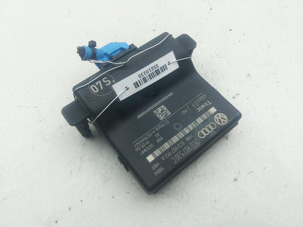 блок комфорта Volkswagen Passat B6 2006, 2.0 л., дизель, МКПП, синий, универсал, 3C0907530C