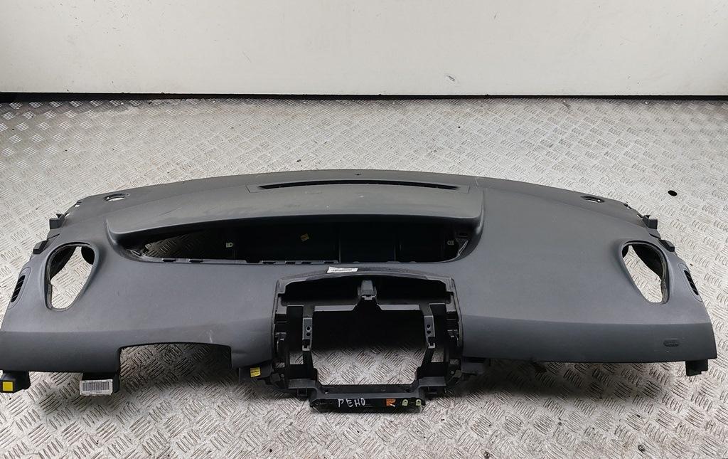 панель передняя салона (торпедо) Renault Scenic II 2004, 1.6 л., бензин, АКПП, синий, минивэн