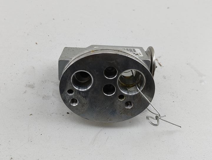 расширительный клапан кондиционера BMW 5 серия F07/F10/F11 2011, 3.0 л., дизель, АКПП, серый, универсал, 91598037015914 - фото №1