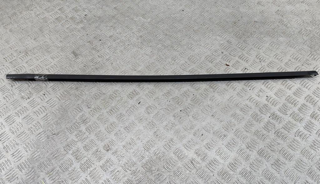 Молдинг стекла двери наружный Volkswagen Passat B6 2007, 2.0 л., дизель, АКПП, серый, универсал