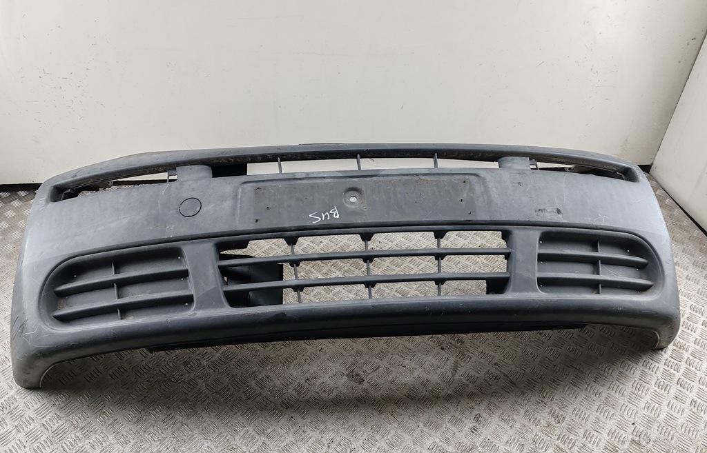 бампер передний Opel Vivaro A 2004, дизель, белый, микроавтобус