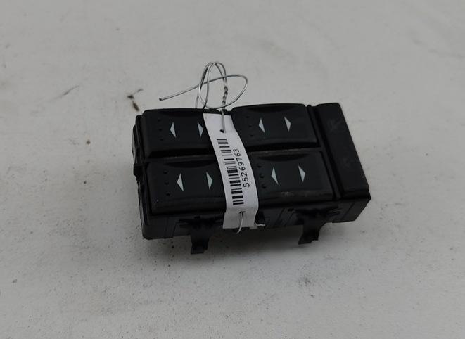 блок управления стеклоподъемниками Ford Mondeo III 2006, 2.0 л., дизель, МКПП, серый, хетчбэк 5 дв., 3S7T14A132BA