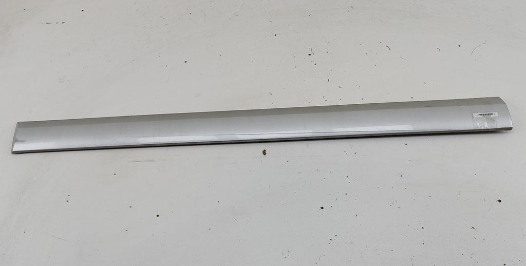 молдинг двери передней левой Opel Omega B 2003, 2.2 л., бензин, АКПП, серый, седан, 90566961 - фото №1