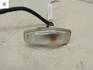 повторитель передний левый Kia Sorento 1 поколение [рестайлинг] 2007, 2.5 л., дизель, МКПП, чёрный, внедорожник 5 дв., 923033B1