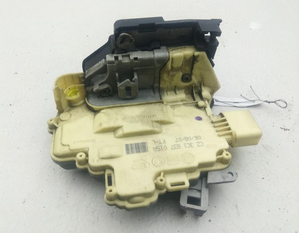замок двери передней левой Volkswagen Passat B6 2007, 2.0 л., дизель, АКПП, серый, универсал, 3C1837015A