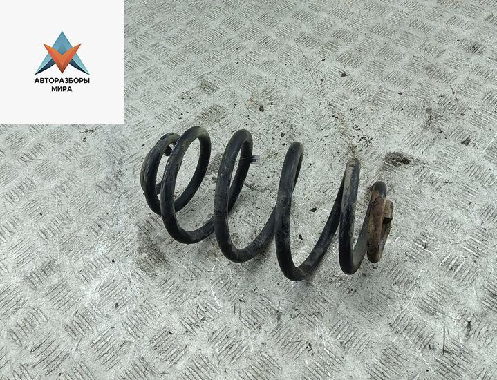 пружина задняя Volkswagen Passat B5 1999, 1.9 л., дизель, МКПП, зелёный, универсал - фото №1