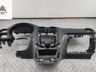 панель передняя салона (торпедо) Ford Focus 2 поколение [рестайлинг] 2009, 1.4 л., бензин, МКПП, красный, универсал, 4M5X404305