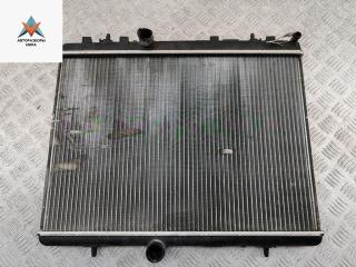 радиатор охлаждения Peugeot 308 T7 [рестайлинг] 2011, 1.4 л., бензин, МКПП, серый, универсал, 9674089680