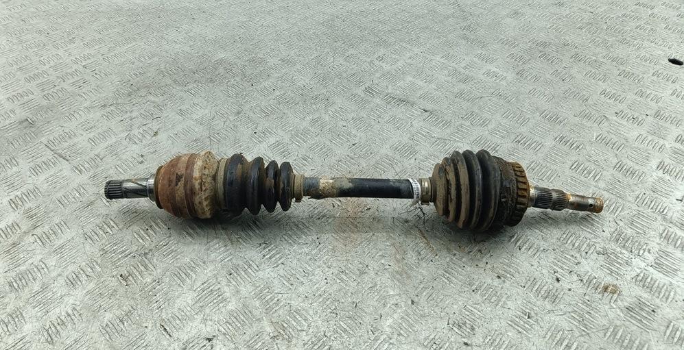 полуось передняя левая (приводной вал, ШРУС) Opel Vectra B 2000, 1.6 л., бензин, АКПП, серый, универсал