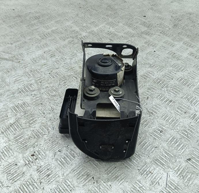 блок ABS Volkswagen Sharan 2004, 2.8 л., бензин, МКПП, серый, минивэн, 7M3907379E