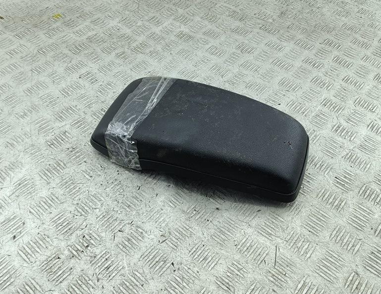 подлокотник Ford Mondeo III 2002, 1.8 л., бензин, МКПП, зелёный, хетчбэк 5 дв.