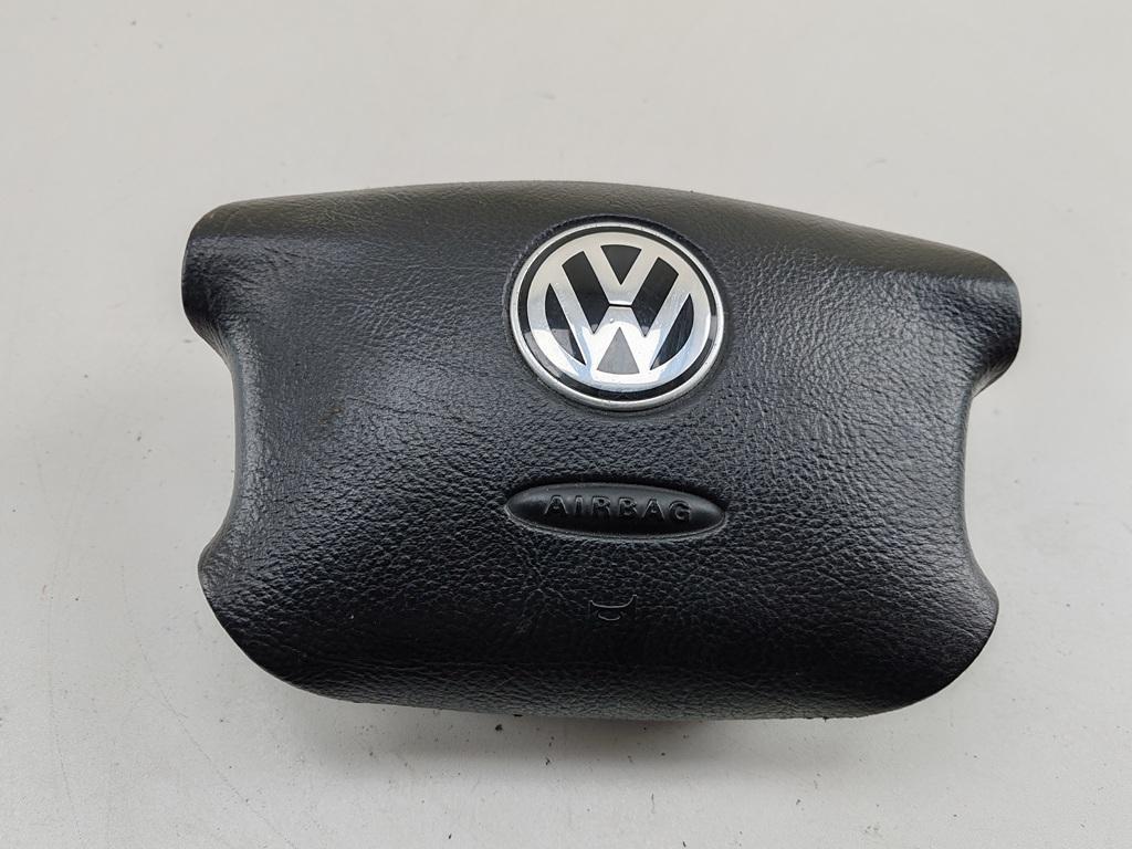 подушка безопасности водителя Volkswagen Passat B5 1998, 1.8 л., бензин, МКПП, зелёный, универсал, 3B0880201AE