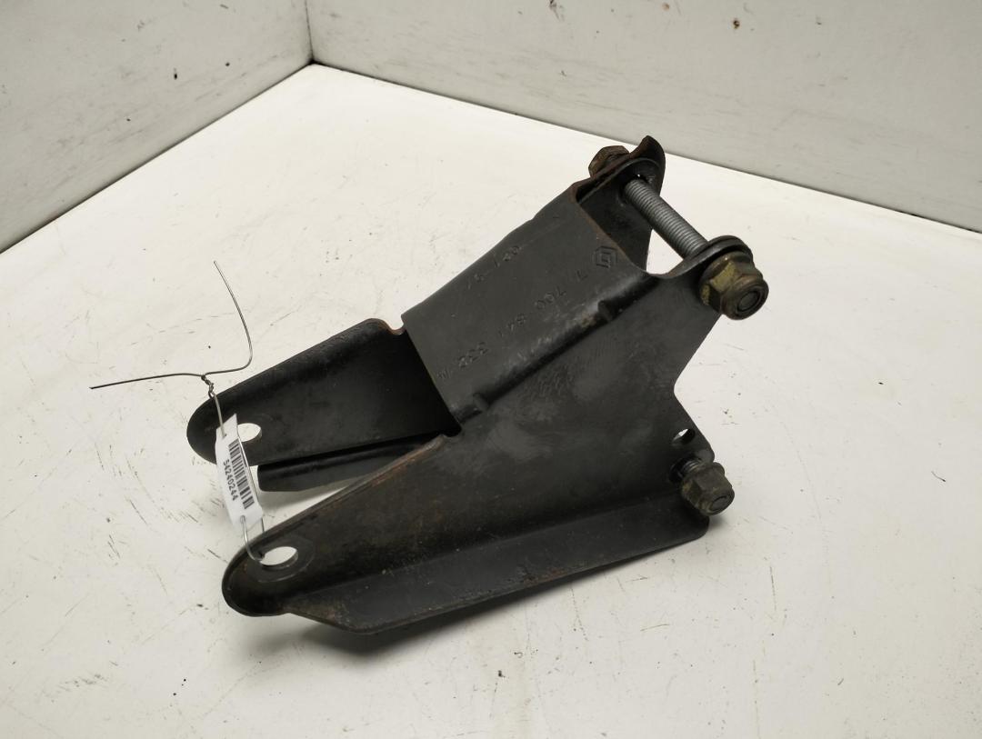 кронштейн КПП Renault Megane 1 поколение 1997, 1.6 л., бензин, МКПП, красный, хетчбэк 5 дв., 7700841332 - фото №1
