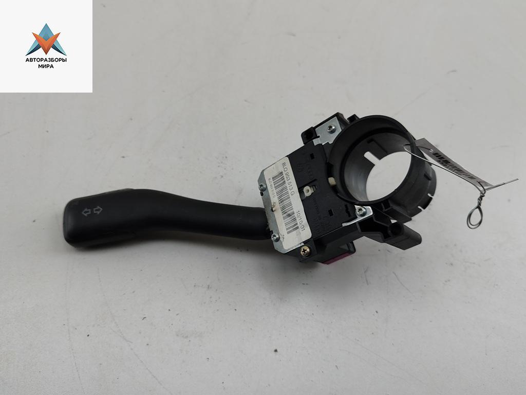 переключатель поворотов Volkswagen Golf 4 поколение 2001, 1.4 л., бензин, МКПП, синий, хетчбэк 3 дв., 8L0953513G - фото №1