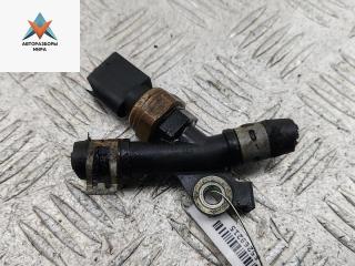 датчик давления топлива Volkswagen Passat B6 2007, 1.6 л., бензин, МКПП, чёрный, универсал, 03C906051A