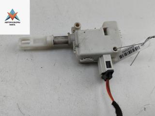 активатор замка багажника Volkswagen Sharan 1 поколение [2-й рестайлинг] 2004, 2.8 л., бензин, МКПП, серый, минивэн, 7M0862159