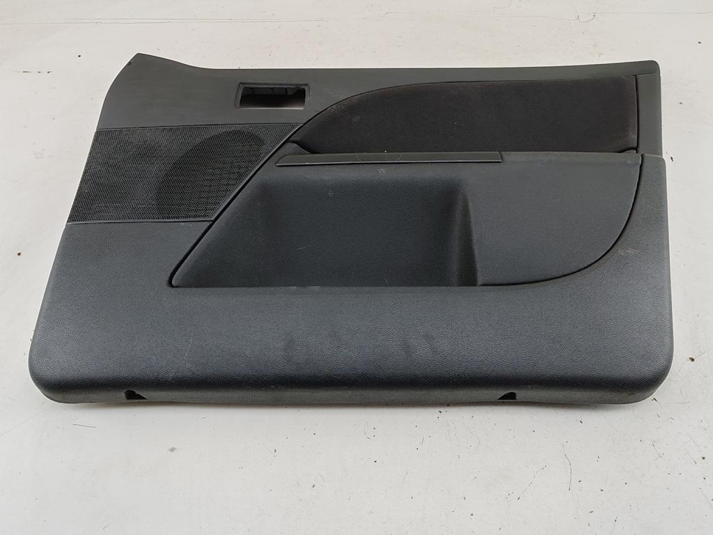 обшивка двери передняя правая Ford Mondeo III 2002, 1.8 л., бензин, МКПП, зелёный, хетчбэк 5 дв., 1S71F23892AP1CXM