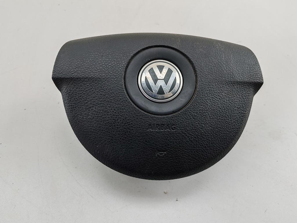 подушка безопасности водителя Volkswagen Passat B6 2008, 1.9 л., дизель, МКПП, красный, универсал, 3C0880201BF - фото №1