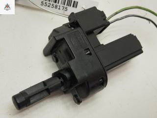 датчик (прочие) Ford Focus 3 поколение [рестайлинг] 2014, 1.0 л., бензин, МКПП, серый, универсал, 4M5T7C633AA