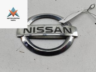 эмблема Nissan Note E11 2006, 1.4 л., бензин, МКПП, серый, хетчбэк 5 дв., 90890AU400