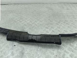 дождевик Mercedes-Benz C-Класс W201 [рестайлинг] 1989, 2.0 л., бензин, МКПП, красный, седан, 2018360402