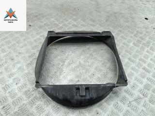 диффузор вентилятора Mercedes-Benz C-Класс W201 [рестайлинг] 1989, 2.0 л., бензин, МКПП, красный, седан, 2015050755