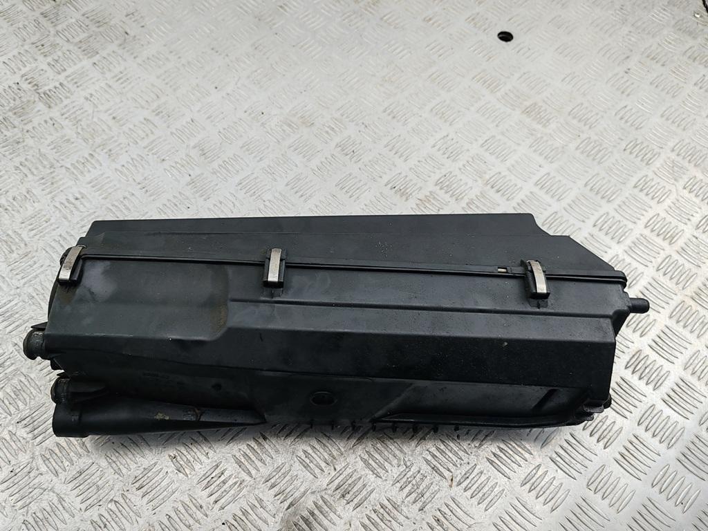 корпус воздушного фильтра Mercedes-Benz E W211 2006, 2.2 л., дизель, АКПП, серый, седан, 6460901001