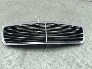 решетка радиатора Mercedes-Benz E W210 2000, серый, седан, 2108800583