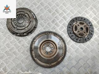 маховик Volkswagen Passat B6 2007, 1.6 л., бензин, МКПП, чёрный, универсал, 030105271M