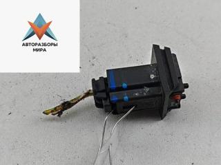 кнопка открытия багажника Peugeot 307 1 поколение 2003, 2.0 л., бензин, МКПП, зелёный, универсал