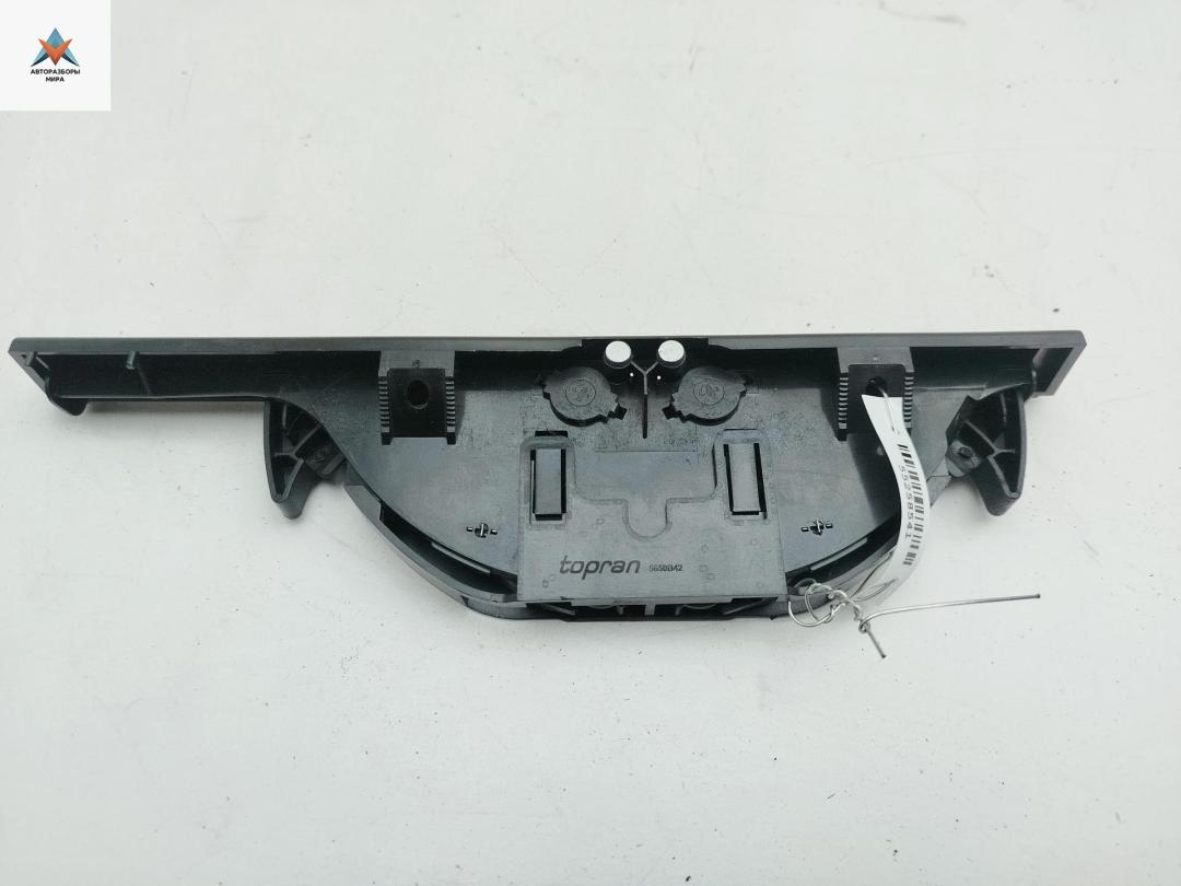 подстаканник BMW 5 серия E39 1998, 2.5 л., бензин, АКПП, серый, седан - фото №1