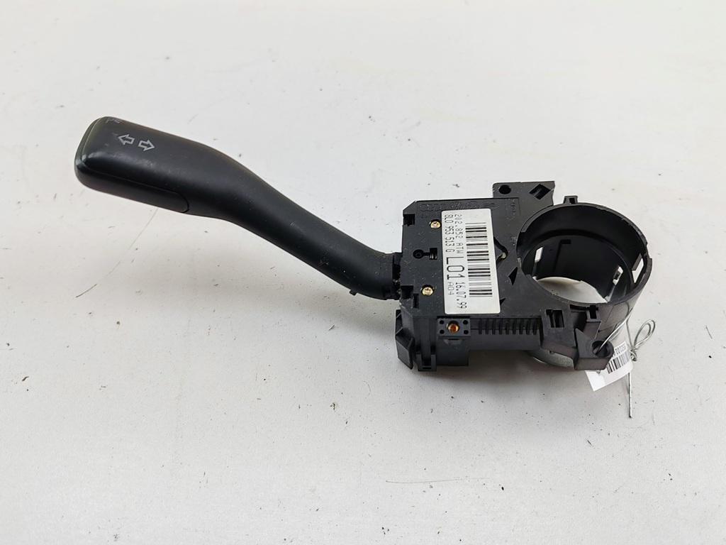 переключатель поворотов Audi A6 C5 1999, 2.4 л., бензин, АКПП, серый, универсал, 8L0953513C