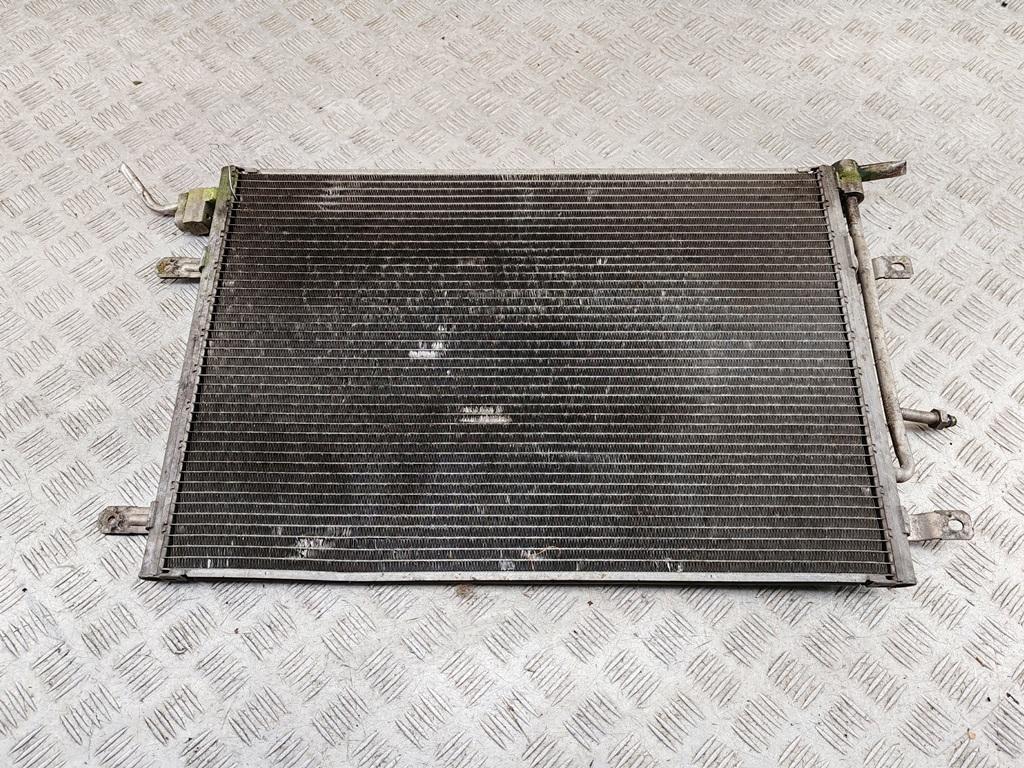 радиатор кондиционера Audi A4 B7 2005, 3.2 л., бензин, АКПП, синий, универсал