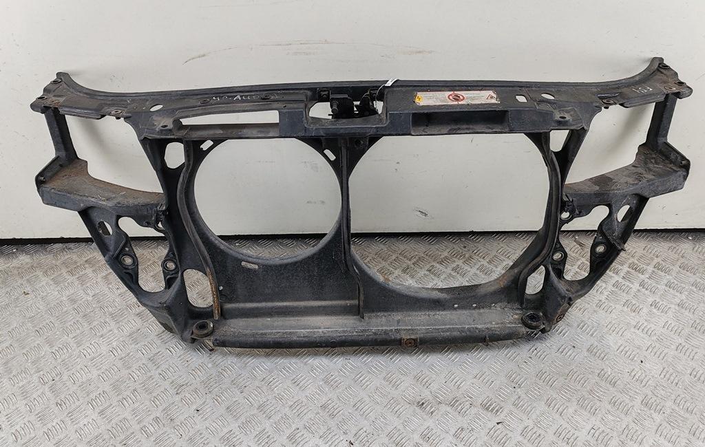 Рамка радиатора Audi A4 B5 1996, 1.8 л., бензин, МКПП, синий, седан - фото №1