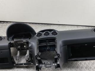 панель передняя салона (торпедо) Peugeot 308 T7 2008, 1.6 л., бензин, МКПП, синий, хетчбэк 5 дв.