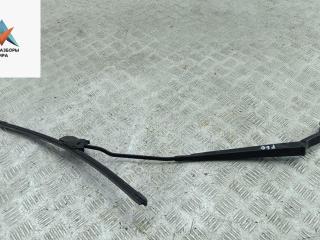 Щеткодержатель (поводок стеклоочистителя) передний Mitsubishi Space Star 1 поколение [рестайлинг] 2002, 1.3 л., бензин, МКПП, серый, минивэн