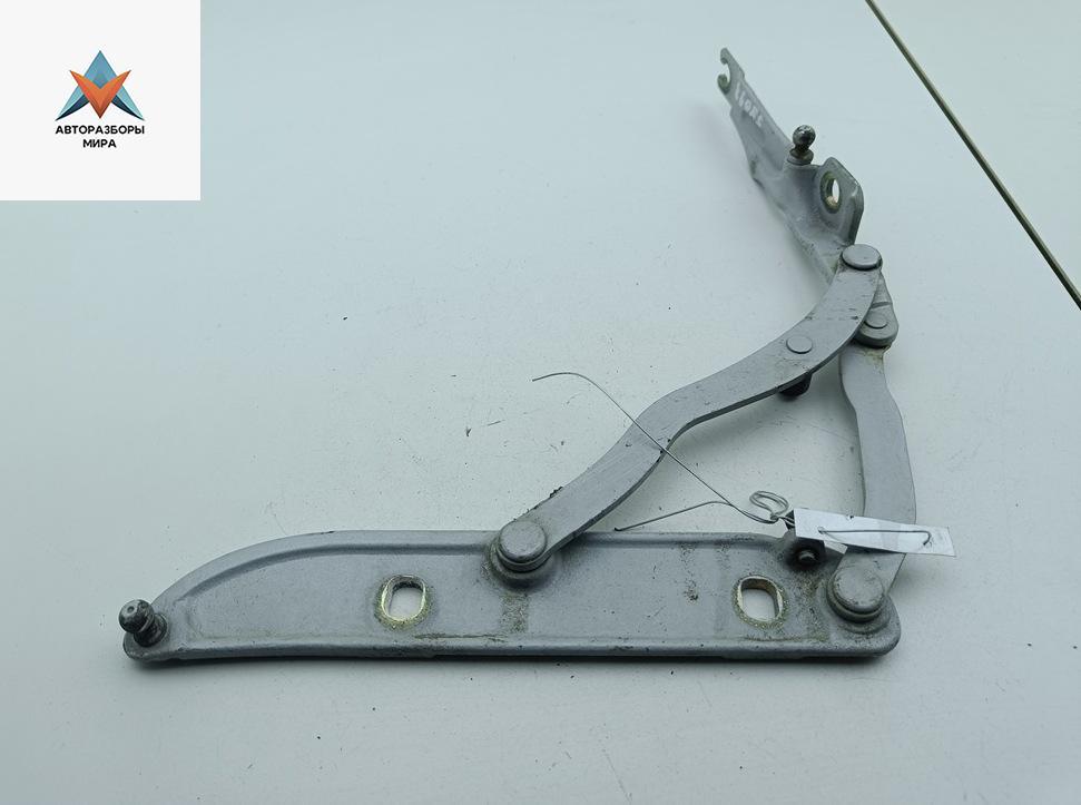 петля крышки багажника BMW 3 серия E46 2000, серый, купе, 8220073 - фото №1