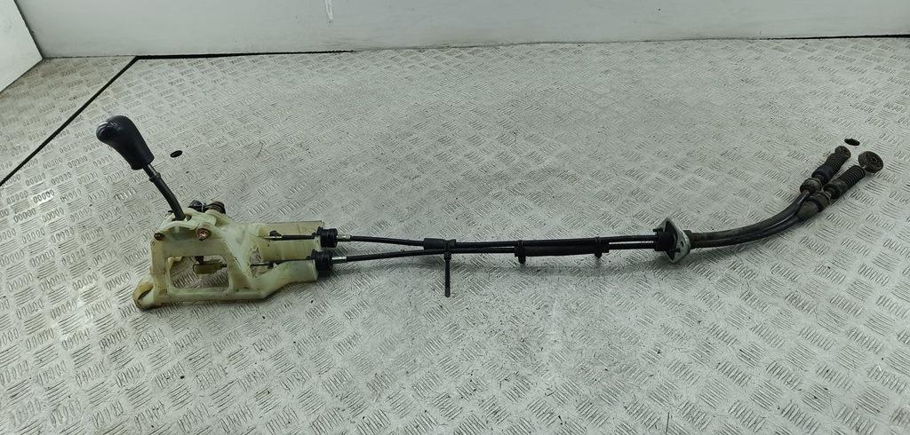 кулиса Mitsubishi Carisma 1997, 1.8 л., бензин, МКПП, чёрный, хетчбэк 5 дв.