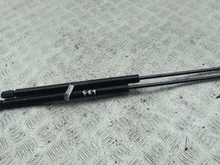 амортизатор крышки багажника (3-5 двери) Mitsubishi Carisma 1 поколение 1997, 1.8 л., бензин, МКПП, чёрный, хетчбэк 5 дв.