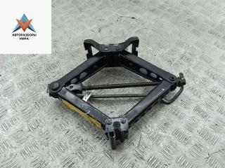 домкрат Ford Focus 2 поколение [рестайлинг] 2008, 1.6 л., i, бензин, МКПП, синий, универсал, 3M5117080C