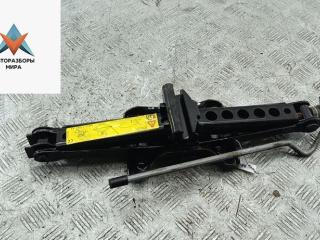 домкрат Ford Focus 2 поколение 2006, 1.6 л., i, бензин, МКПП, чёрный, универсал, 3M5117080