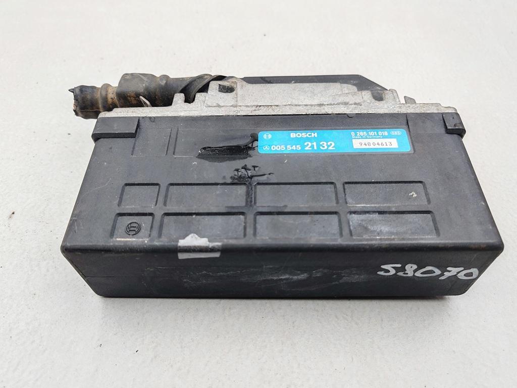 Блок управления ABS/ESP Mercedes-Benz 190 W201 1989, 2.0 л., бензин, МКПП, красный, седан, 0055452132