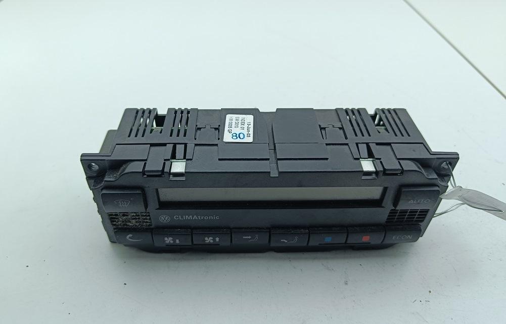 блок управления печки / климат-контроля Volkswagen Passat B5+ (GP) 2003, 2.0 л., бензин, МКПП, серый, универсал, 3B1907044K